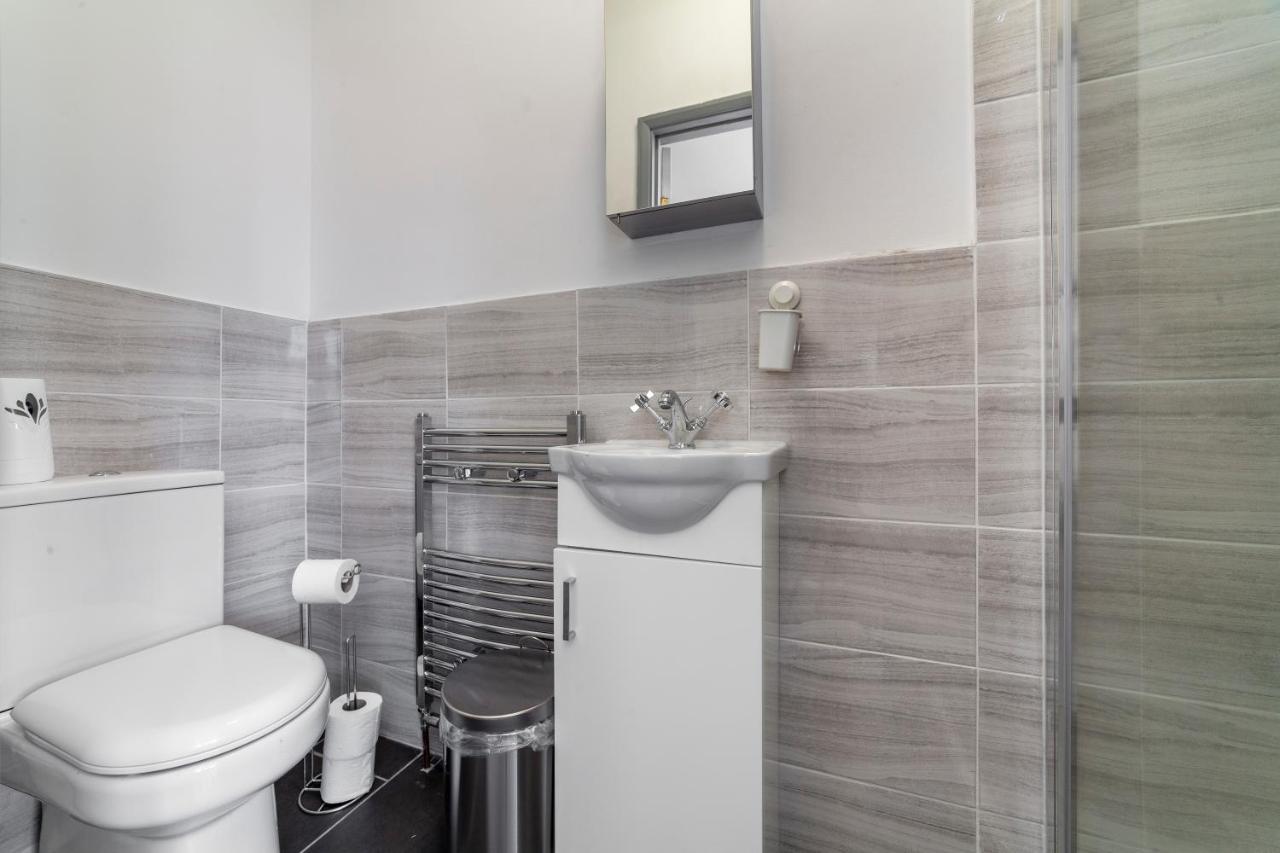 Highlands Gardens Suites Ilford Exteriör bild