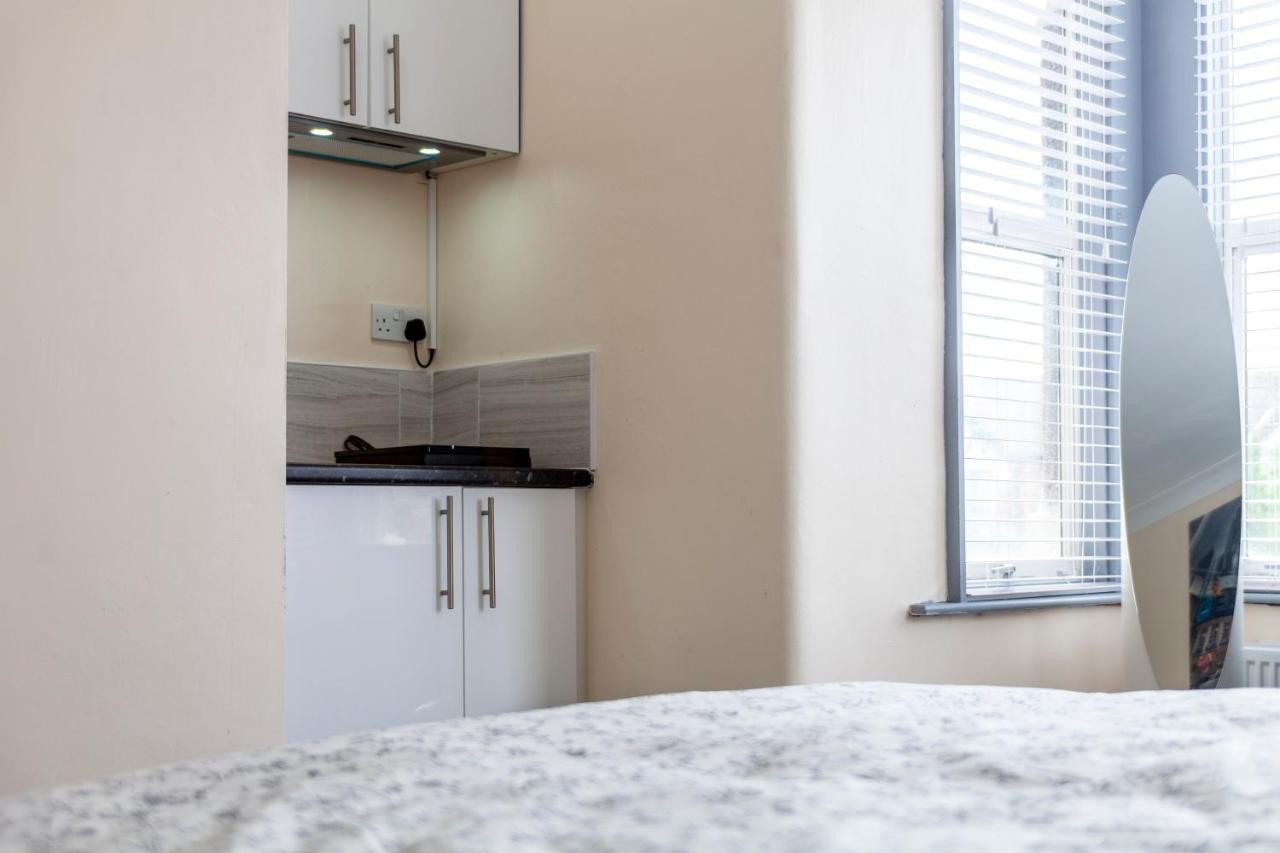 Highlands Gardens Suites Ilford Exteriör bild